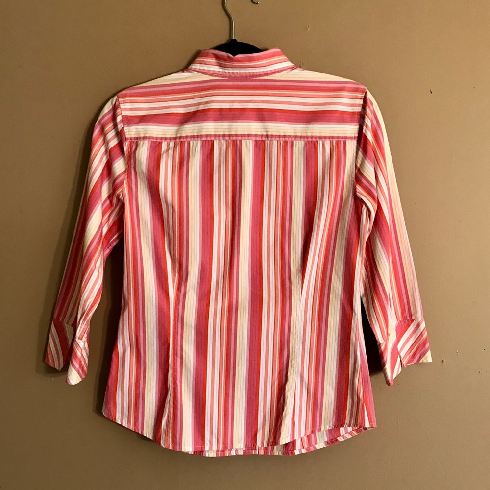 3/4 sleeve button down shirt - Picture 2 of 5